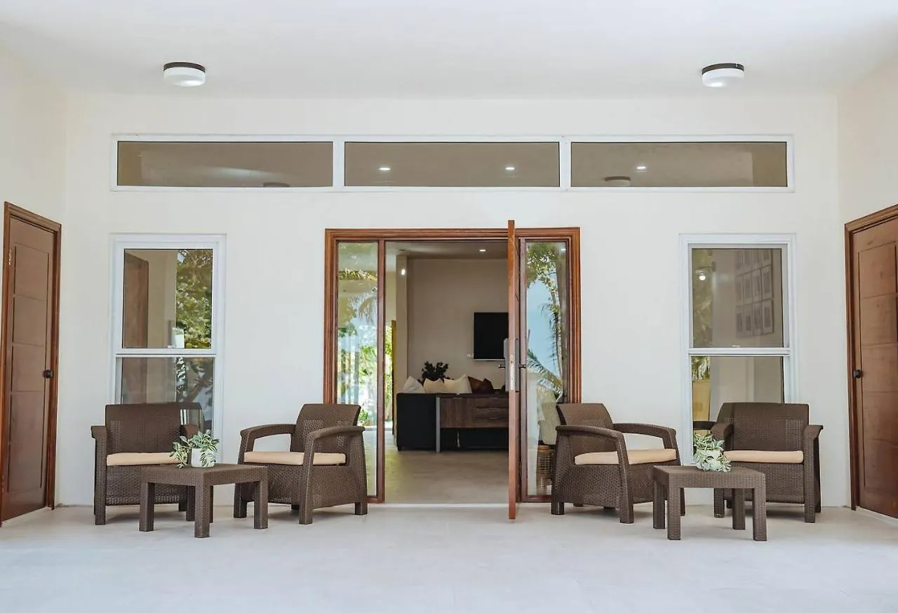Villa Blissful Tides Hope Bay